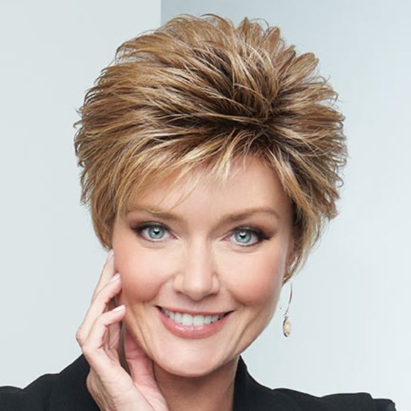 RAQUEL WELCH CANDID CAPTURE in SS8/29SS Soft Shaded Hazelnut (ROOTED SHADE) - Picture 6 of 6